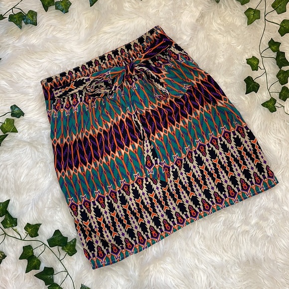 ANTHROPOLOGIE PRINT SKIRT WITH TIES IN BACK & POCKETS!!! SIZE SMALL! LIKE NEW! - Picture 4 of 7
